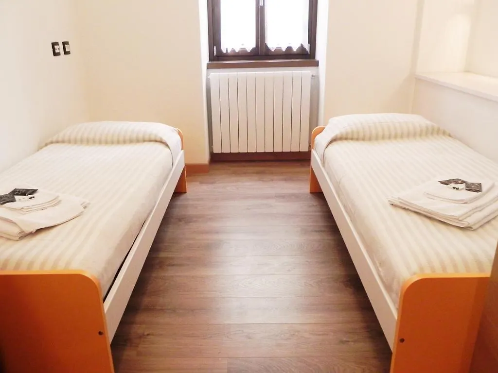 Residence Acero Rosso Ponte Di Legno 3*,  Włochy