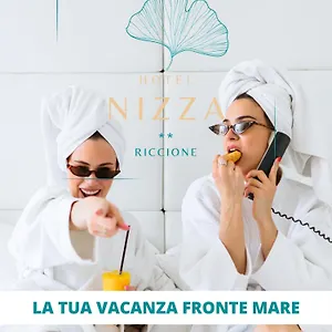 Nizza 2*, Riccione Włochy